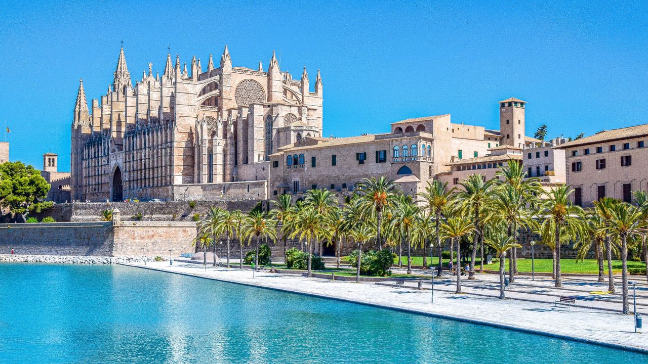 Palma Cathedral above the water in Mallorca